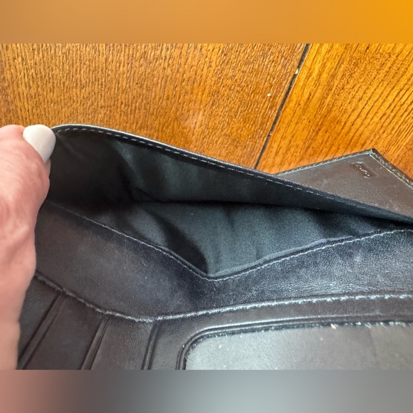 Coach Signature Black Canvas Slim Wallet W/ Patent Leather Trim - Picture 11 of 15